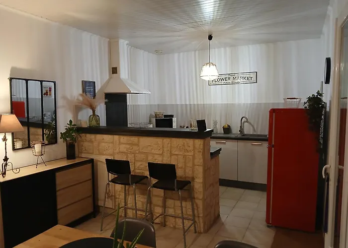 Maison 3 Etoiles Avec Piscine Et Jacuzzi Exterieur Pres De Sarlat